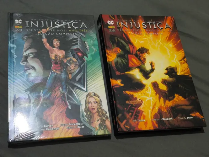 HQs Injustiça Ano Um e Três (Capa Dura)