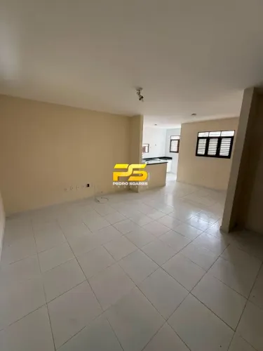 Casa para Locação Amplo Terreno, Conforto e Segurança REF: CA0352