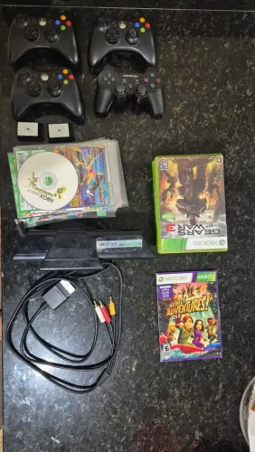 VENDE-SE KIT XBOX 360 + ACESSÓRIOS E JOGOS