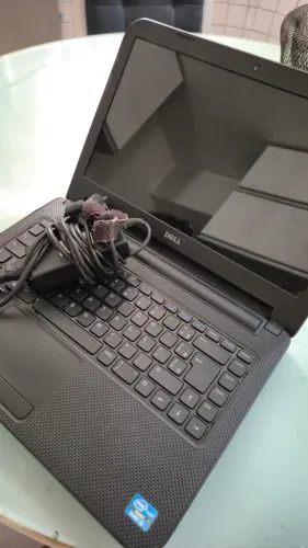 Vendo notebook com defeito