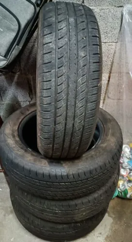 Pneus Westlake 235/60 R18 - Jogo com 4 unidades - Excelente estado