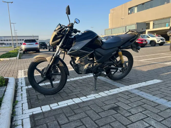Moto Yamaha Fazer 150 Flex