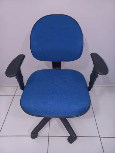 Cadeira de Escritório giratória