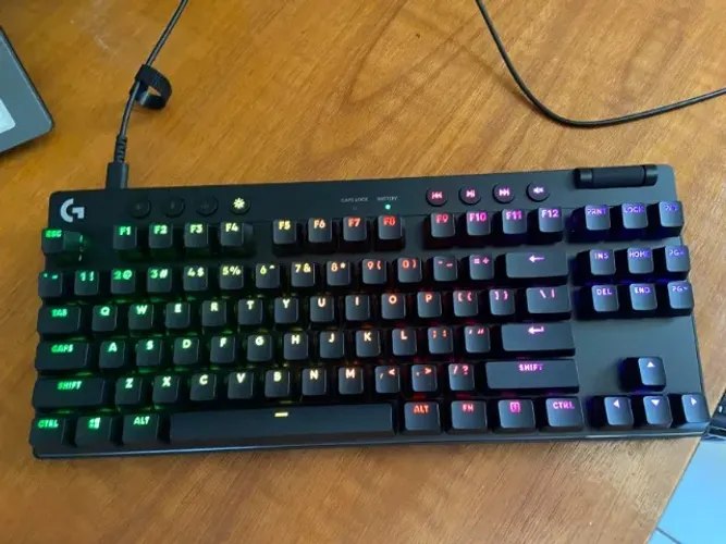 Teclado Magnético - Logitech G PRO X TKL Super Rapid