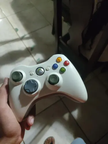 Controle Xbox 360 branco