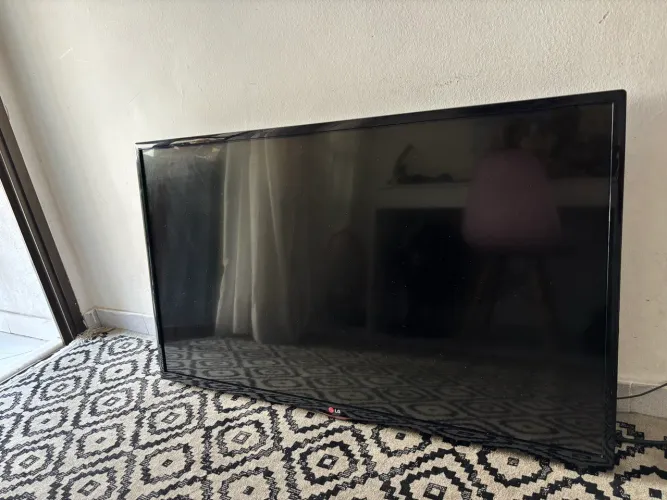 TV LG 42? Full HD + Chromecast - modelo 42LN5400