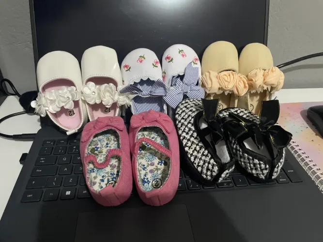 Lotinho de calçados de bebê - meninas - n? 18 e 19