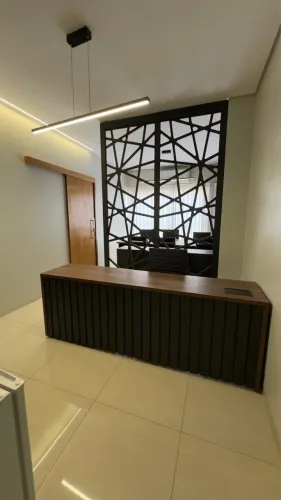 VENDO ESCRITÓRIO COMPLETO - MÓVEIS PLANEJADOS | ALTO PADRÃO | PRATICAMENTE NOVO