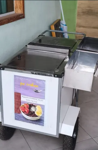 Carrinho de açai e salada de frutas seme novo