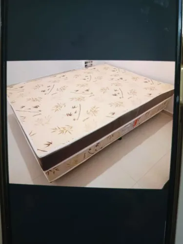 Cama box e rack de tv