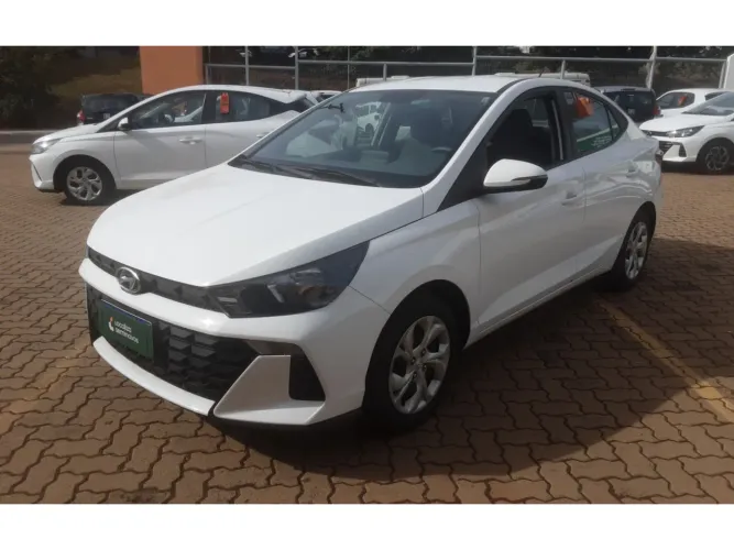 Hyundai HB20S Comfort Plus 1.0 TB Flex 12V Mec. 2025
