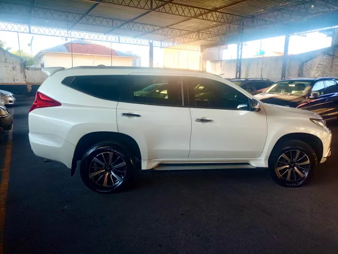 Mitsubishi Pajero Sport HPE 2.4 4X4 Diesel Aut. 2020
