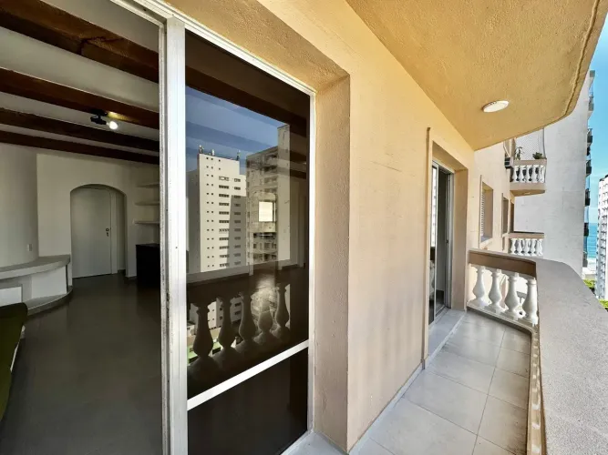 Apartamento para Locação Anual na Pitangueiras no Guarujá | QVista Inteligência Imobiliári