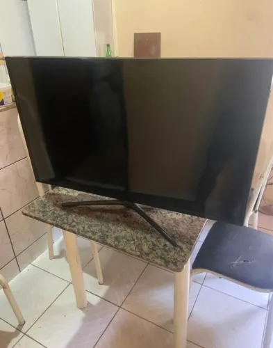 Smart tv com defeito 