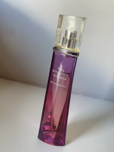 Givenchy Very Irrésistible EDP 75 ml - Original
