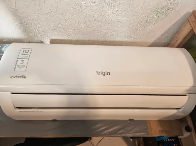 Evaporadora do Ar Condicionado Slipt Elgin Inverter  Care 9000 btu 