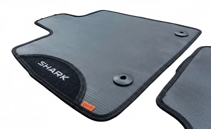 Tapete Automotivo Personalizado com Nome Bordado para Byd Shark