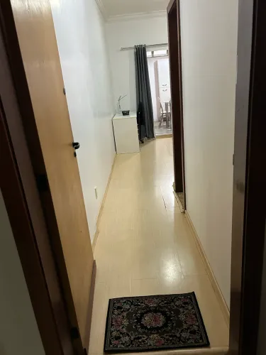 Alugo bela quitinete mobiliada