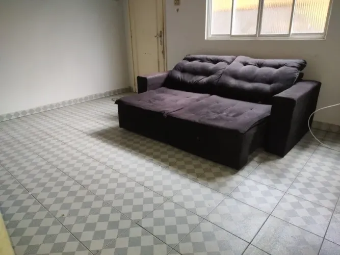 Casa de vila 2 quartos próximo a estação Bras de Pina