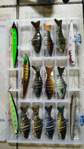 Kit para pesca. Conservado.