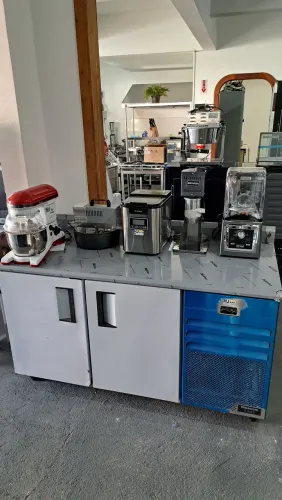 Ac balcão refrigerado 1.50mt Venâncio total inox
