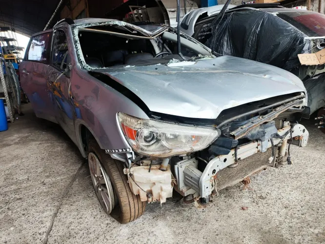 VENDO PEÇAS ASX 2.0 AUTOMÁTICO 2011 - COM NOTA FISCAL 