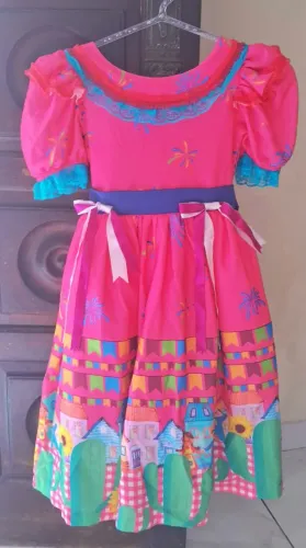 Lindo vestido junino + laços pra cabelo