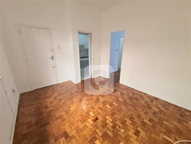 Apartamento, quarto e sala em Botafogo