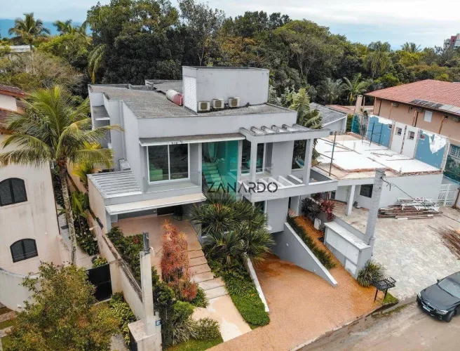 Casa à venda no condomínio da Riviera de São Lourenço