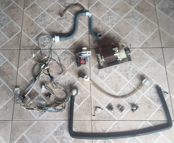 Vendo peças para lava louça brastemp PLE20A 220V