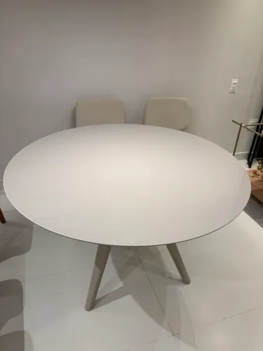 Mesa redonda 1,35m