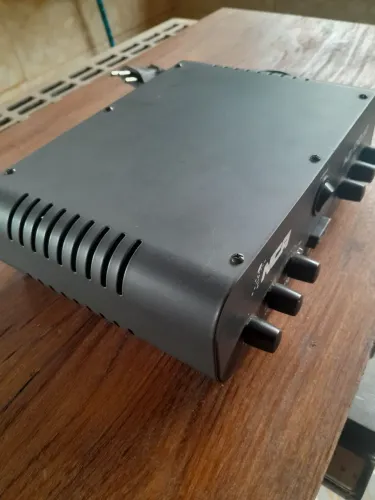 Vendo do Amplificador NCA ..AB 100 ST seminovo