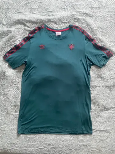 Camisa Fluminense UMBRO Concentração.