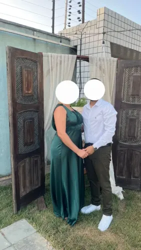 Vestido de festa (G), cor verde floresta, modelo elegante e tecido confortável