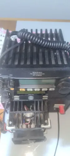 Radio yaesu 2900