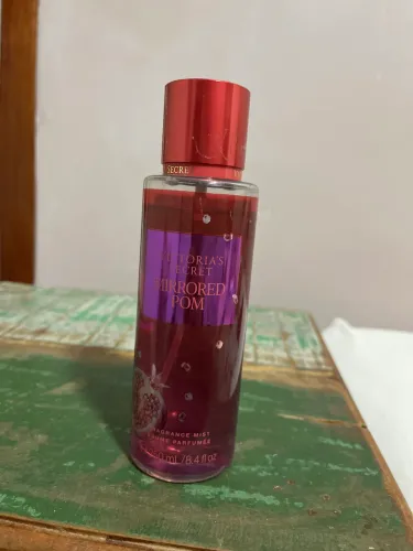 Body Splash Victoria's Secret Mirrored Pom 250ml - Original?