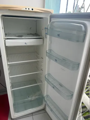 Geladeira para doação