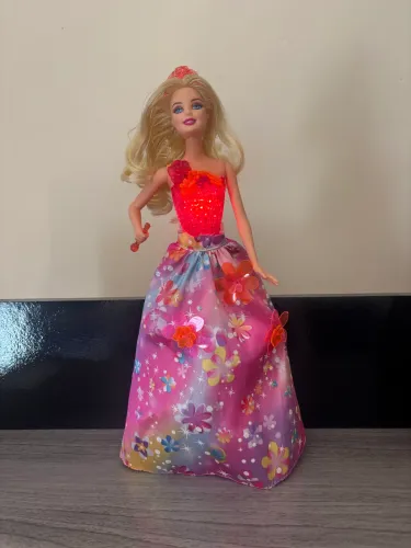 Barbie e o portal secreto