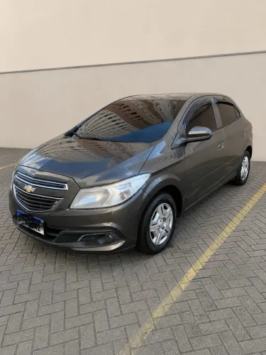 Chevrolet Onix Hatch LT 1.0 8V Flex Power Mec. 4P 2015
