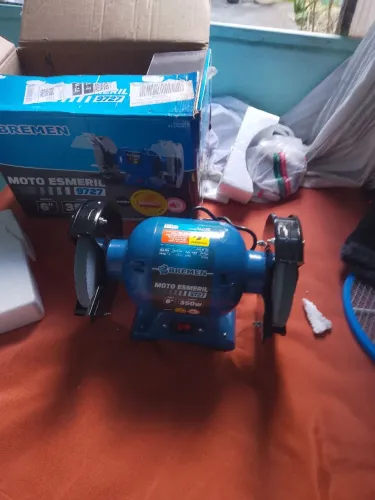 Boa noite meu WhatsApp 41 999 38-5193 estou vendendo uma morsa nova na caixa e os meninos
