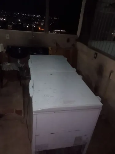 VENDO FRIZER QUE PRECISA SER RESTAURADO