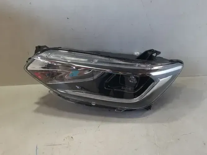 Farol Esquerdo Full Led Tracker 2020 2021 A 2025 26052604
