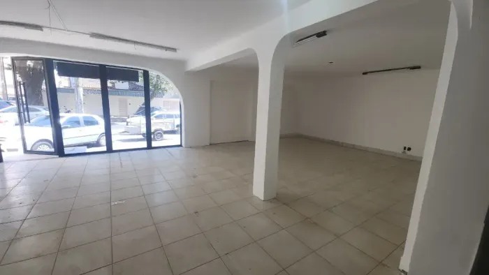 Sobrado Comercial Setor Oeste - Goiânia - GO