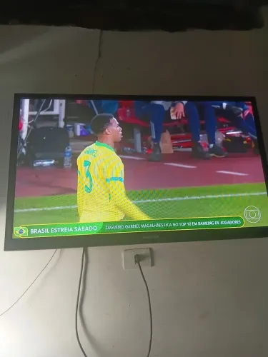 Vendo TV Samsung Plasma 51", modelo PL51E450, em bom estado de funcionamento.