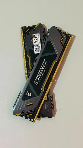 Memória RAM Avexir Banshee Sport DDR4 16GB (2x8GB) - Estado de Nova