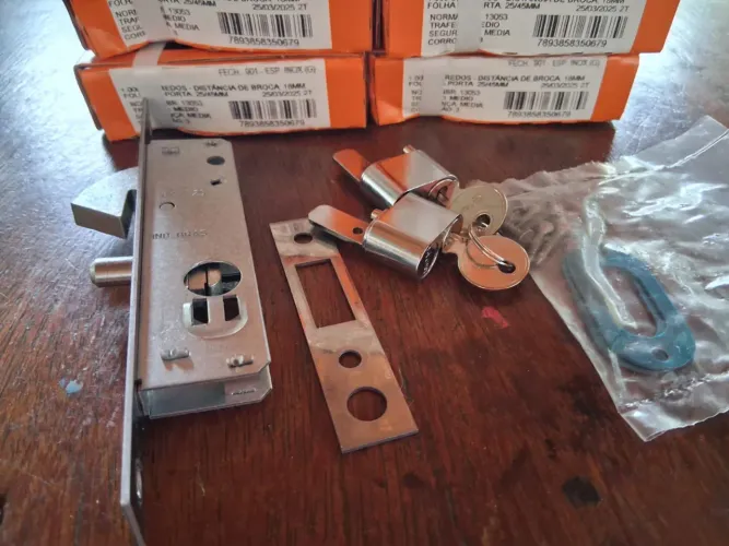7 Fechaduras 901 Portas de Correr Stan Inox