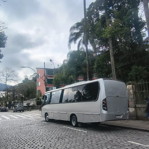 Micro-ônibus neobus thunder plus