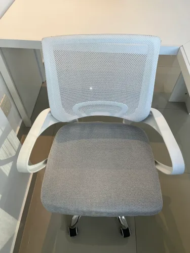 Conjunto de duas cadeiras de escritório giratória 