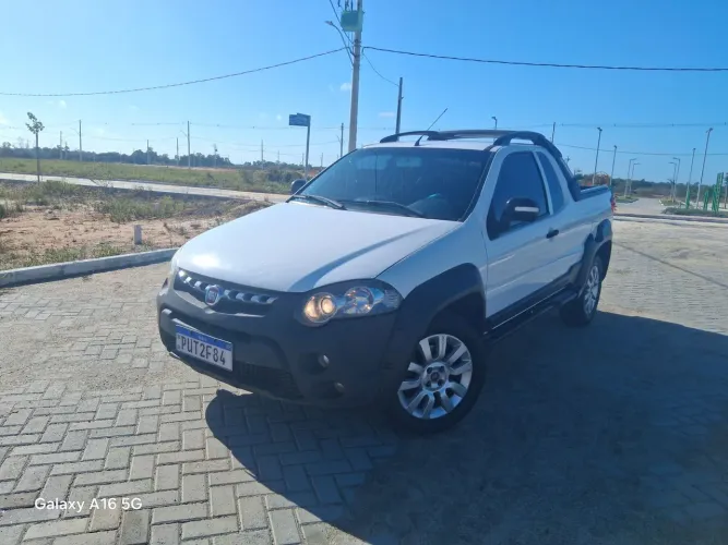 Fiat Strada Adventure 1.8/ 1.8 Locker Flex CE 2015