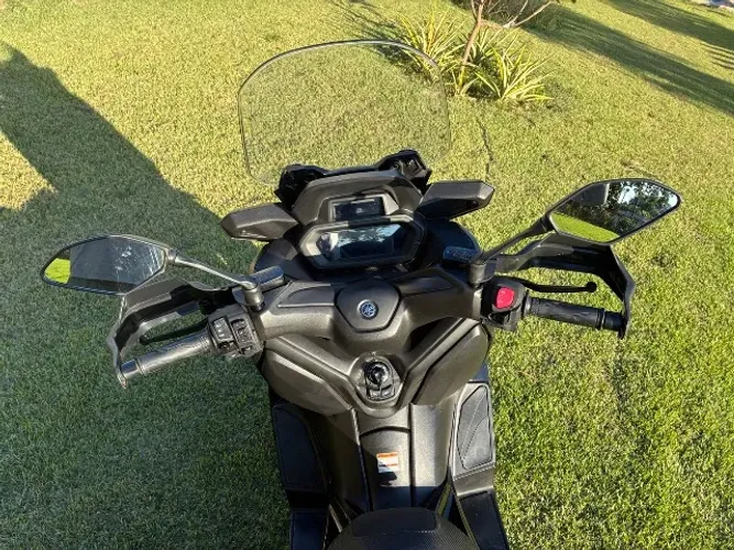 Scooter Yamaha XMax Connected ABS 250 cc ano 2025, único dono, + prot.mão + freio estacion